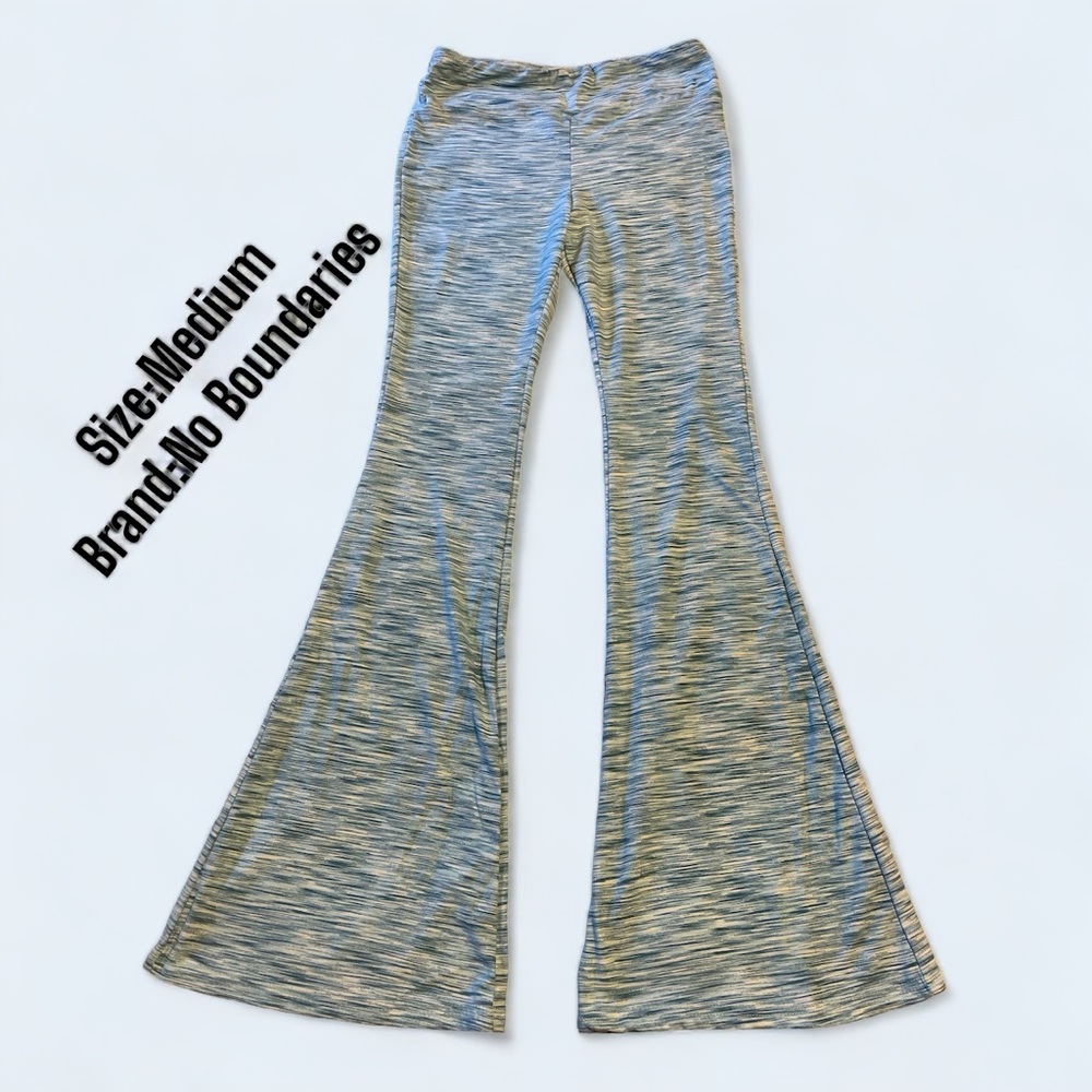Women’s No Boundaries Blue Flare Pants Size Medium